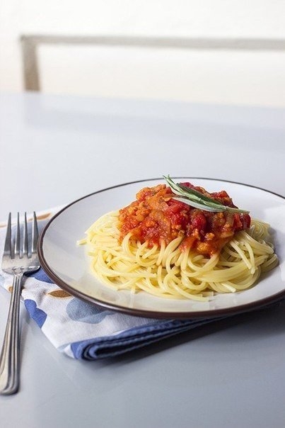 Вегетарианские спагетти болоньезе Вегетарианские спагетти болоньезе