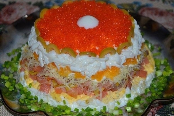 Салат «Жемчужина» (186 ккал/100 гр)