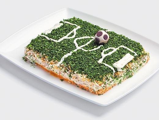 Салат "Футбольное поле"