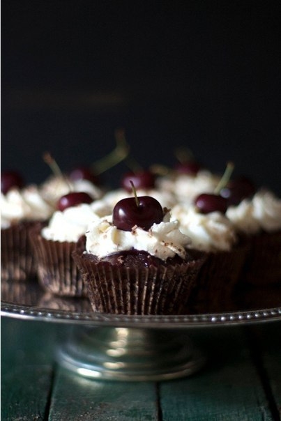 Капкейки "Черный лес"