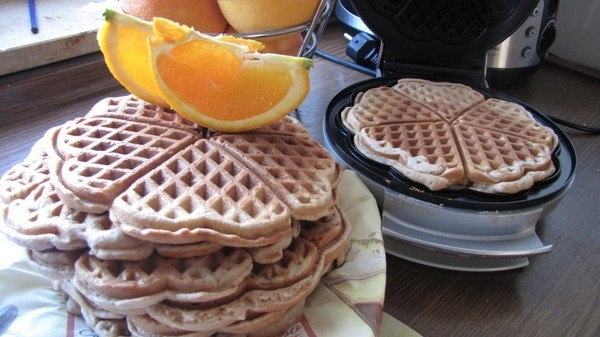 ОРЕХОВО-АПЕЛЬСИНОВЫЕ ВАФЛИ