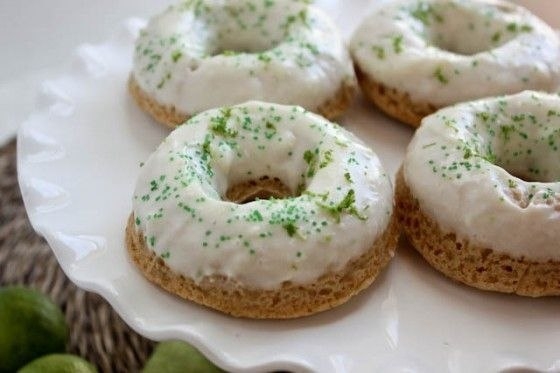 Глазированные пончики с лаймом