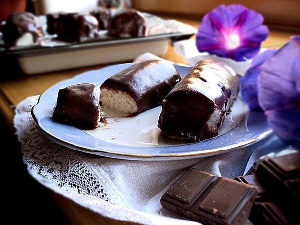 Кокосовые сырки в шоколаде Кокосовые сырки в шоколаде