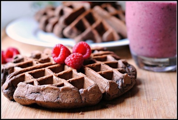 Шоколадно-вишневые вафли Шоколадно-вишневые вафли