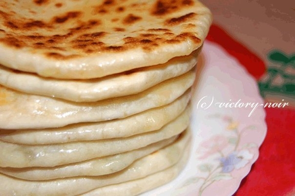 Невероятно вкусная вещь - хичины с сыром и зеленью, и еще с картошкой и зеленью Невероятно вкусная вещь - хичины с сыром и зеленью, и еще с картошкой и зеленью