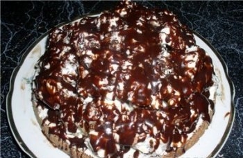 Торт сметанный в шоколаде