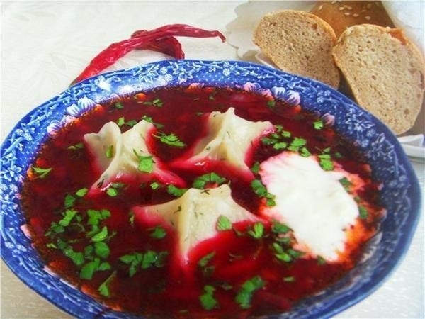 Сегодня мы с вами приготовим национальное литовское блюдо борщ с «ушками» или, если говорить более п Сегодня мы с вами приготовим национальное литовское блюдо борщ с «ушками» или, если говорить более п