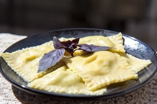 Равиоли с рикоттой и шпинатом Равиоли с рикоттой и шпинатом