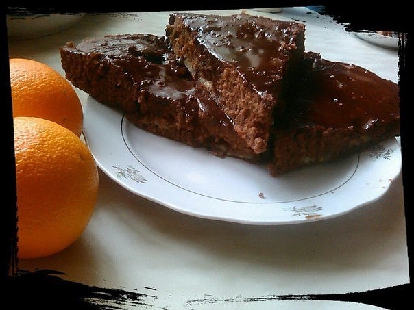 Вкусный шоколадный пирог))) попробуйте)))