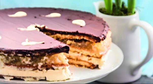 Яблочно-творожный торт