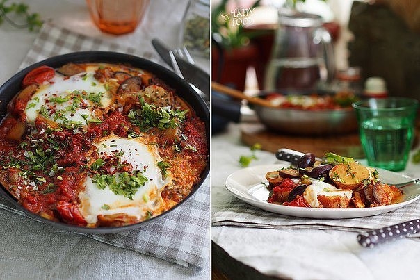 Сытный завтрак аля шакшука с баклажаном и картофелем Сытный завтрак аля шакшука с баклажаном и картофелем