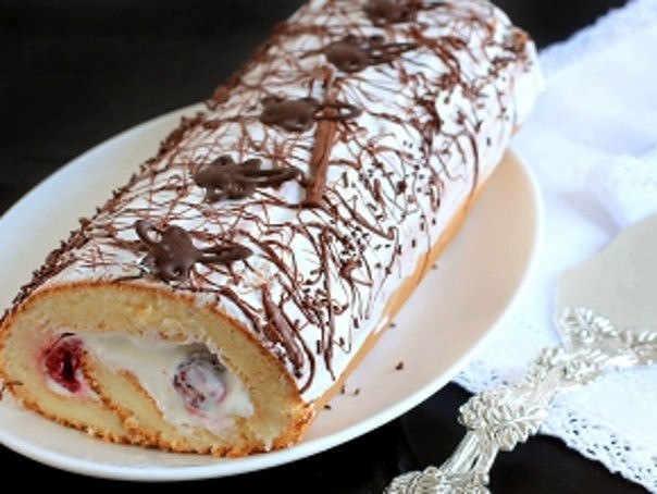 РУЛЕТ С ВИШНЕЙ ПО-ЯПОНСКИ РУЛЕТ С ВИШНЕЙ ПО-ЯПОНСКИ