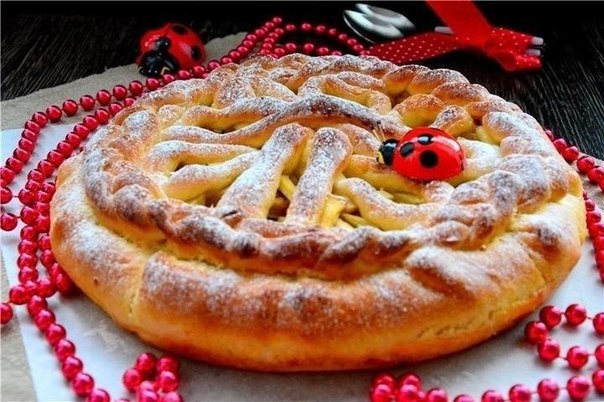 Яблочный пирог «ФАНТАЗИЯ» Яблочный пирог «ФАНТАЗИЯ»