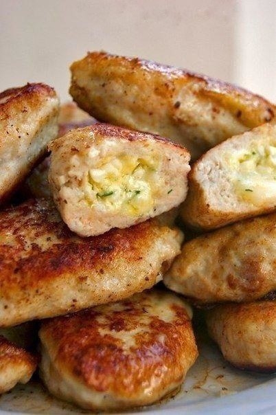 Куриные котлетки с очень вкусной начинкой!