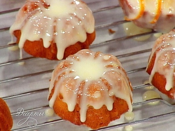 Очень простой Апельсиновый кекс с апельсиновой глазурью Очень простой Апельсиновый кекс с апельсиновой глазурью