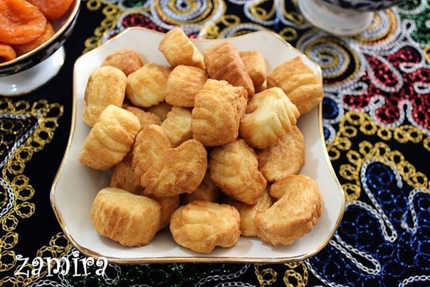 Традиционная праздничная выпечка на окончание месяца Рамадан Руза Хаит