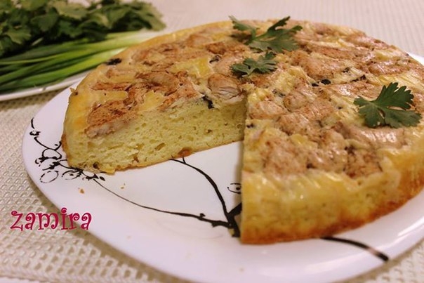 Заливной сырный пирог с курицей