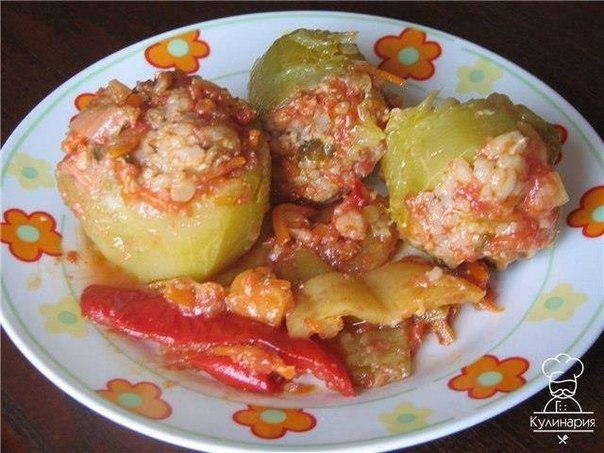 Фаршированные кабачки в мультиварке. Фаршированные кабачки в мультиварке.