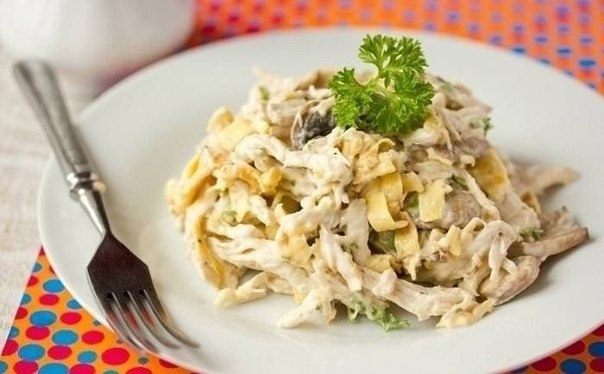 Салат с курицей, омлетом и грибами: белковый заряд! на 100грамм - 104.39 ккалБ/Ж/У - 16.67/3.38/0.71 Салат с курицей, омлетом и грибами: белковый заряд! на 100грамм - 104.39 ккалБ/Ж/У - 16.67/3.38/0.71