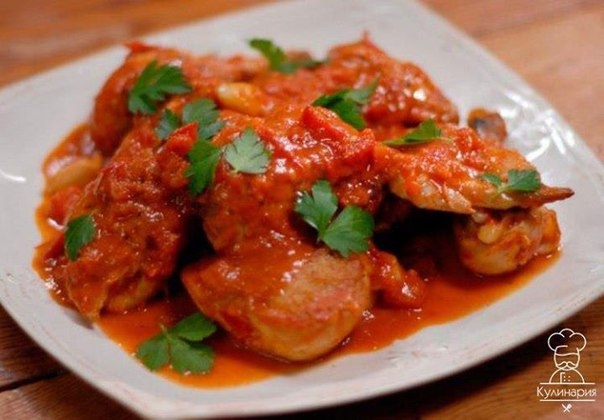 Курица в томатном соусе в мультиварке.