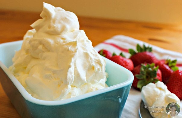 Как взбить сливки 33% в крепкую пену