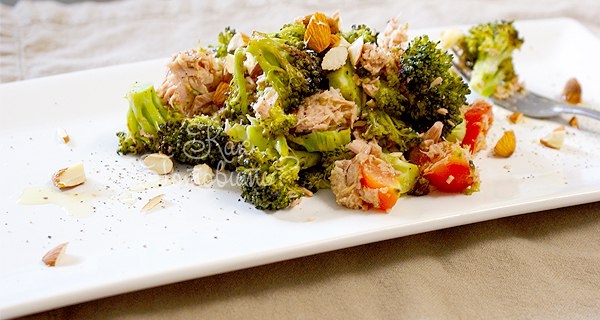 Салат с тунцом и брокколи Салат с тунцом и брокколи