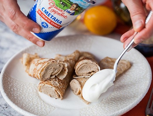 Блины из гречневой муки с паштетом из куриной печени Блины из гречневой муки с паштетом из куриной печени