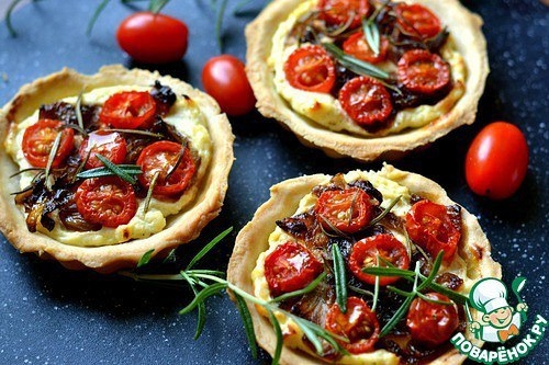 Соленые корзиночки с помидорами