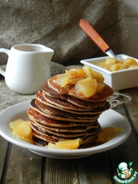 Яблочно-коричные панкейки Яблочно-коричные панкейки