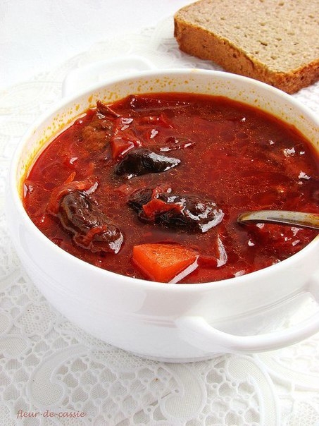 Грибной борщ с черносливом Грибной борщ с черносливом