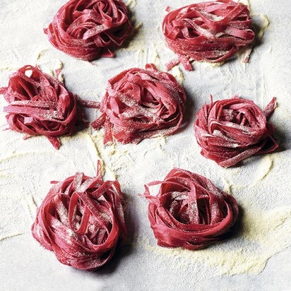 Свекольная лапша Свекольная лапша