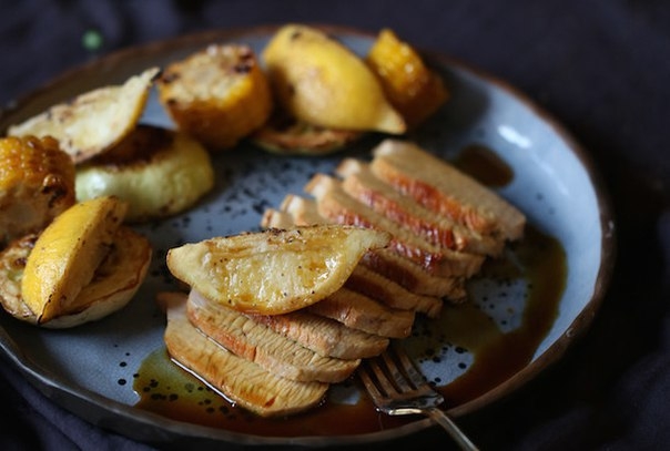 Индейка с солеными лимонами и овощами Индейка с солеными лимонами и овощами