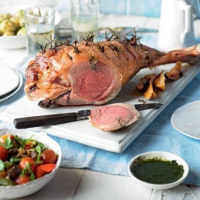 Баранья нога с розмарином