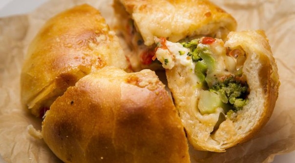 ПИРОГ С БРОККОЛИ И ТОМАТОМ