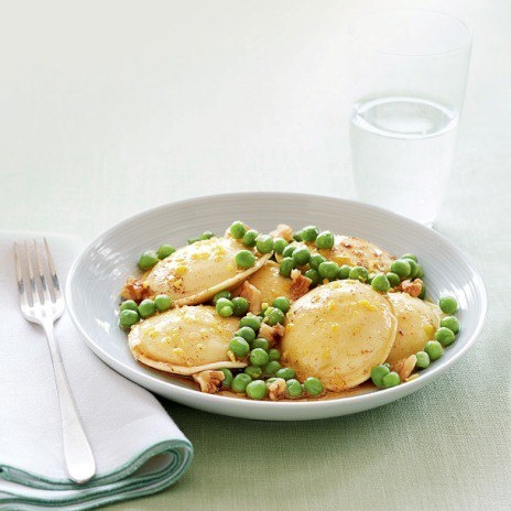 Равиоли с горошком и масляным соусом Равиоли с горошком и масляным соусом