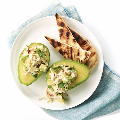 Авокадо с крабовым салатом Авокадо с крабовым салатом