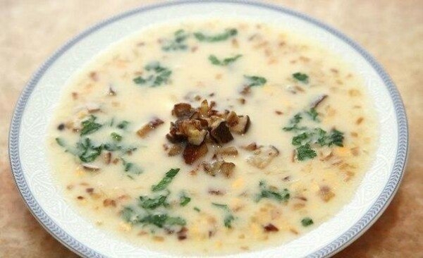 Суп с кукурузой и грибами Суп с кукурузой и грибами