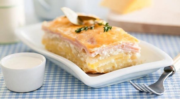 Картофельно-луковая запеканка в мультиварке. Картофельно-луковая запеканка в мультиварке.