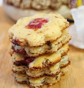 ТВОРОЖНОЕ ПЕЧЕНЬЕ С ШОКОЛАДОМ И ВИШНЕЙ ТВОРОЖНОЕ ПЕЧЕНЬЕ С ШОКОЛАДОМ И ВИШНЕЙ