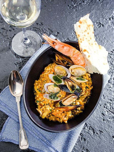 Фрегола с морепродуктами Фрегола с морепродуктами