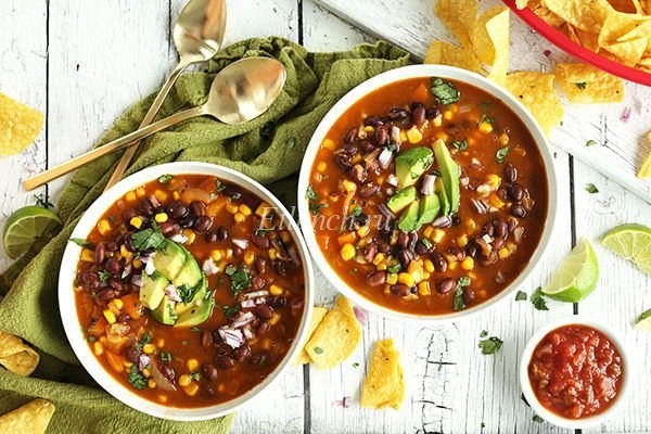 Мексиканский суп с фасолью и кукурузой Мексиканский суп с фасолью и кукурузой