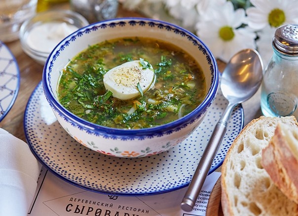 зеленые щи с щавелем и яйцом зеленые щи с щавелем и яйцом