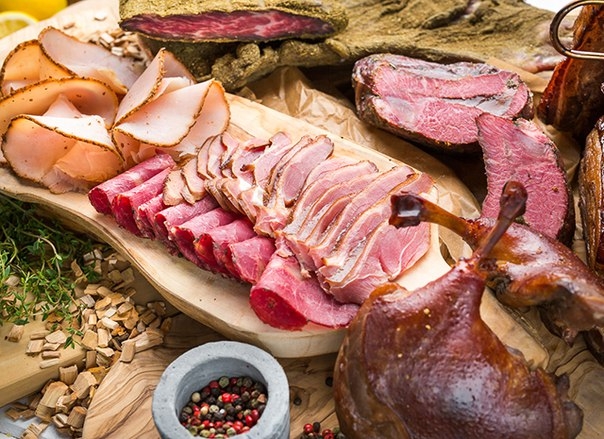 Пастрами из индейки Пастрами из индейки