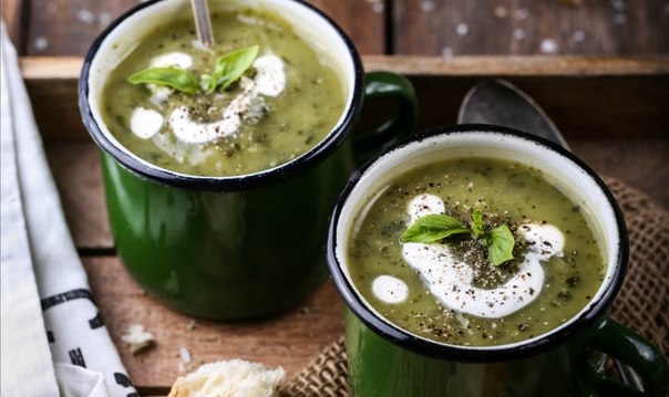 Суп из цукини с базиликом Суп из цукини с базиликом