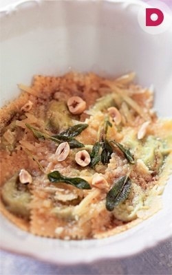 РЕЦЕПТ РАВИОЛИ С РИКОТТОЙ И ШПИНАТОМ РЕЦЕПТ РАВИОЛИ С РИКОТТОЙ И ШПИНАТОМ