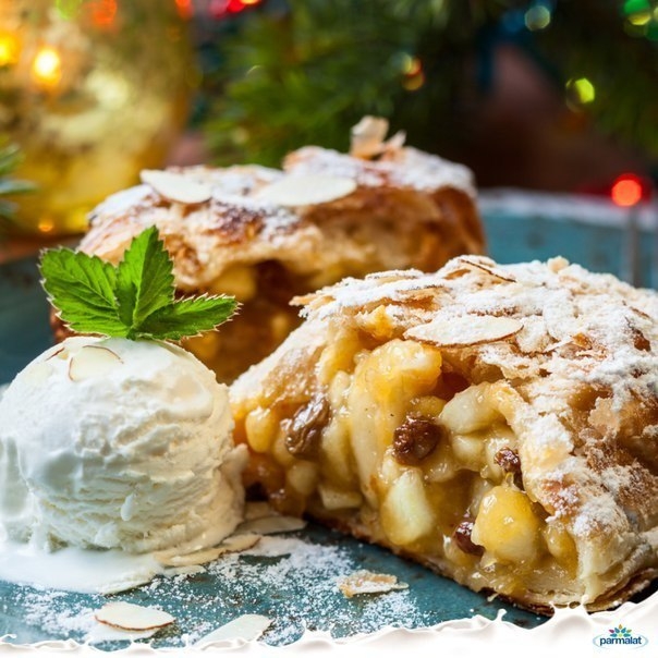 В Чехии и Словакии новый год не обходится без ароматного национального десерта – яблочного штруделя. В Чехии и Словакии новый год не обходится без ароматного национального десерта – яблочного штруделя.
