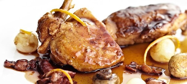 Цыпленок Coq au Vin Цыпленок Coq au Vin