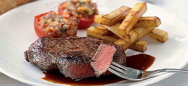 Стейк с картофелем фри Стейк с картофелем фри