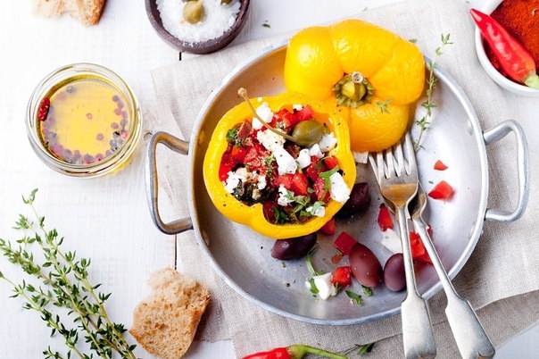 Овощи гриль с авокадо в болгарском перце Овощи гриль с авокадо в болгарском перце