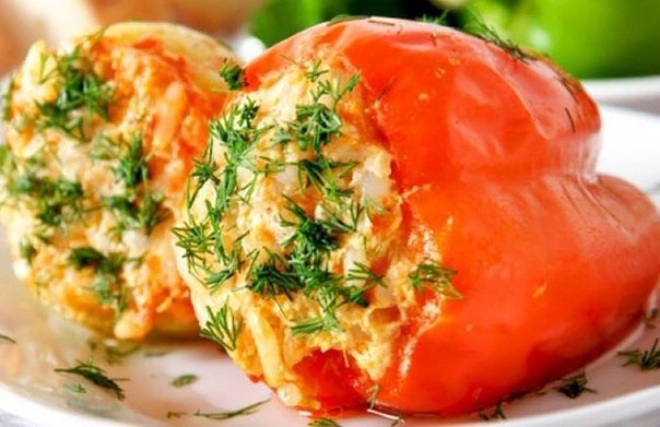 Перец фаршированный по-молдавски. Перец фаршированный по-молдавски.